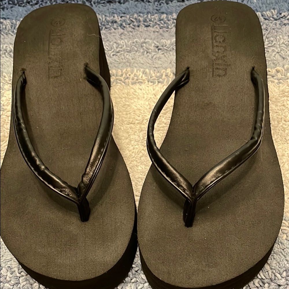 Platform Flip Flops - Picture 6 of 9